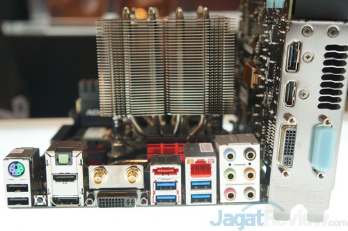 Computex 2014 Booth Raid: Noctua 18 DSC09403s
