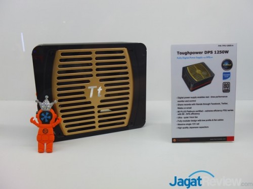 Computex 2014: Thermaltake DIY Water Cooling & Digital Power Supply 2 DSCF5308