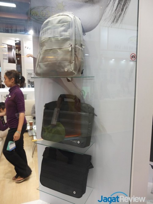 Computex 2014 Booth Raid: Armageddon, Power Logic, dan Sonic Gear 20 DSCF5852