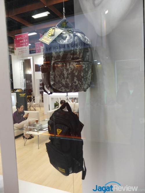 Computex 2014 Booth Raid: Armageddon, Power Logic, dan Sonic Gear 21 DSCF5853