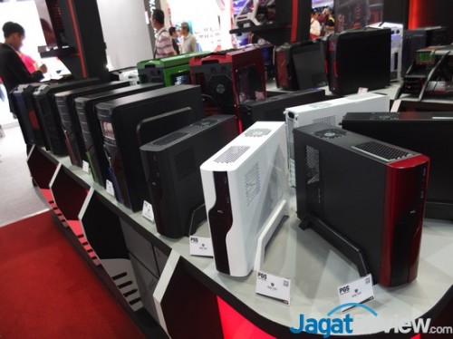 Computex 2014 Booth Raid: Aero Cool Casing, Fan, dan Power Supply 11 DSCF5882