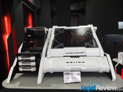 Computex 2014 Booth Raid: Aero Cool Casing, Fan, dan Power Supply 16 DSCF5891