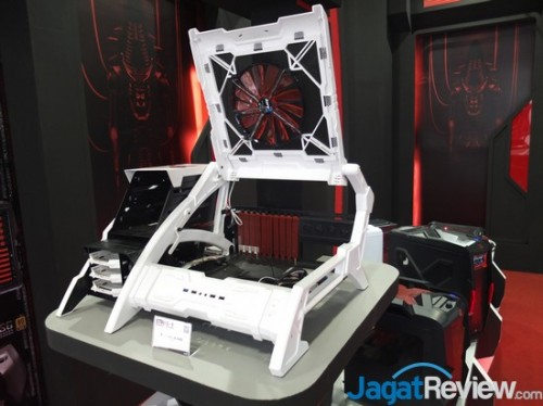 Computex 2014 Booth Raid: Aero Cool Casing, Fan, dan Power Supply 17 DSCF5892