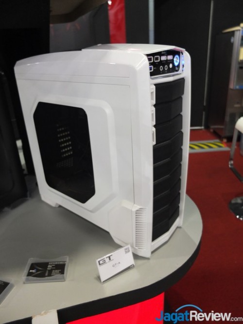 Computex 2014 Booth Raid: Aero Cool Casing, Fan, dan Power Supply 24 DSCF5898