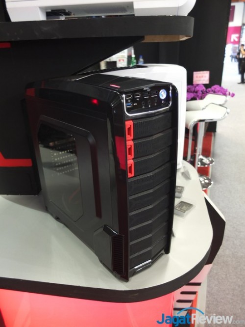 Computex 2014 Booth Raid: Aero Cool Casing, Fan, dan Power Supply 25 DSCF5899