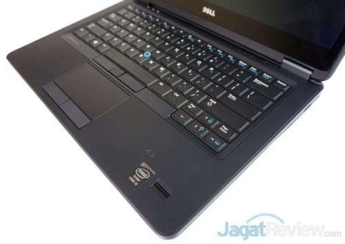 Review Dell Latitude E7240: Ultrabook Lengkap dan Kencang 6 Dell Latitude E7440_9