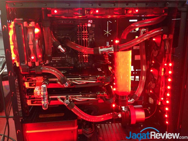 Computex 2014: Thermaltake DIY Water Cooling & Digital Power Supply 1 IMG 3406