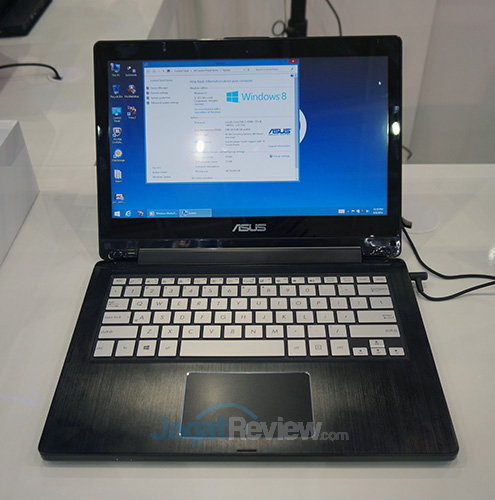 Computex 2014 Booth Raid: Intel 39 Intel Booth Raid - 2 in 1 ASUS Transformer BookFlip TP300