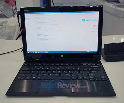 Computex 2014 Booth Raid: Intel 42 Intel Booth Raid - 2 in 1 Fujitsu Q704