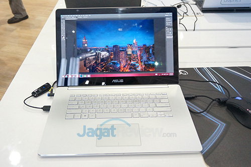 Computex 2014 Booth Raid: Intel 18 Intel Booth Raid - ASUS