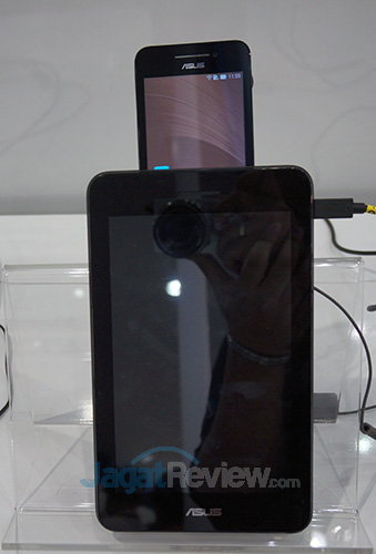 Computex 2014 Booth Raid: Intel 23 Intel Booth Raid - LTE PadFone ASUS