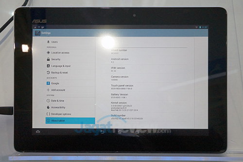 Computex 2014 Booth Raid: Intel 9 Intel Booth Raid - MemoPad 06