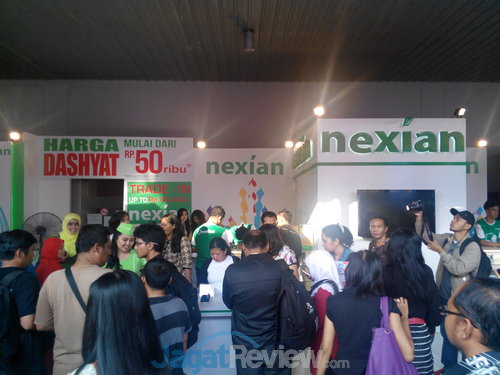 Tiga Smartphone Android Terjangkau Nexian Resmi Dirilis 4 Booth Nexian di PRJ