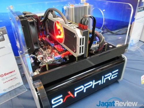 Sapphire_COMPUTEX2014_40