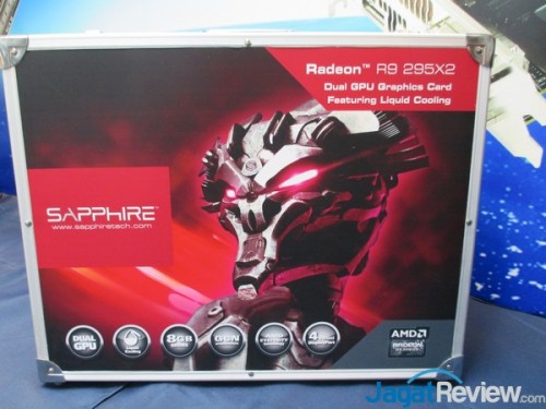 Sapphire_COMPUTEX2014_42