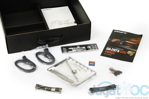 Hands-on Gigabyte GA-Z97X-SOC Force 7 Z97XSOCForce_06