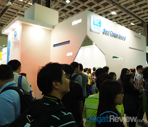 Rangkaian Produk Inovatif Peraih  booth