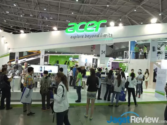 Computex 2014 Booth Raid: Acer 1 booth Acer 1