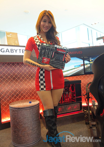 Booth Babes Computex 2014: PART 2 4 boothbabes @computex2014 day1 05