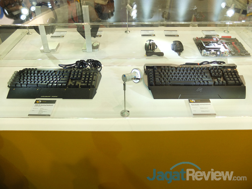Computex d&i Awards 2014: Jajaran Produk IT Unggulan Ditampilkan 29 d&i awards computex 2014 cougar 700k pc gaming keyboard & asus rog gk2000 gaming keyboard