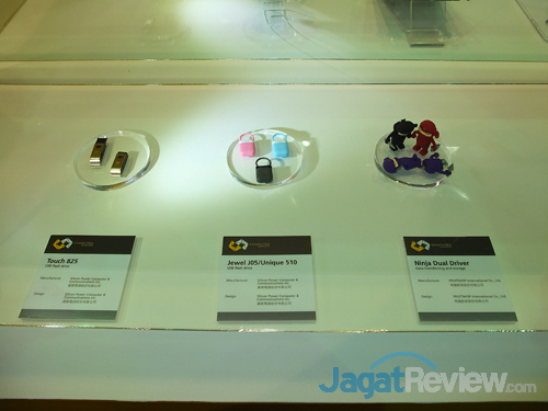 Computex d&i Awards 2014: Jajaran Produk IT Unggulan Ditampilkan 12 d&i awards computex 2014 silicon power tounch 825 - silicon power jewel j05 unique 510 - fruitshop ninja dual driver