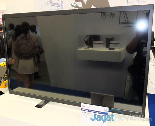 Rangkaian Produk Inovatif Peraih  diva 58'' 4kx2k quad fhd monitor