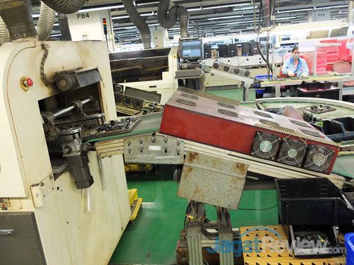 gigabyte @computex 2014 factory tour 22