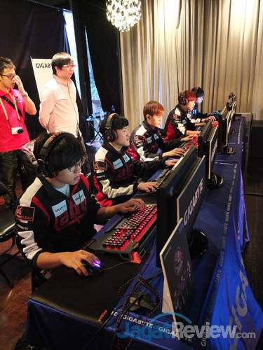 Gigabyte Computex 2014: Motherboard Intel Seri 9 Unjuk Kemampuan 18 gigabyte @computex2014_day0 20