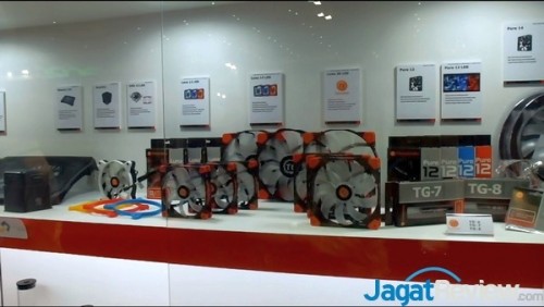 Computex 2014: Thermaltake DIY Water Cooling & Digital Power Supply 7 luna