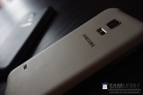 samsung-galaxy-s5-mini-leaked-pictures (1)