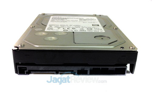 Review HGST Deskstar NAS 4 TB: Hard Disk Data yang Kencang 3 HGST Deskstar NAS - SATA Port