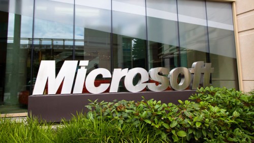 Microsoft Enkripsi Layanan Webmailnya 1 Microsoft-Logo-at-Campus-Headquarters
