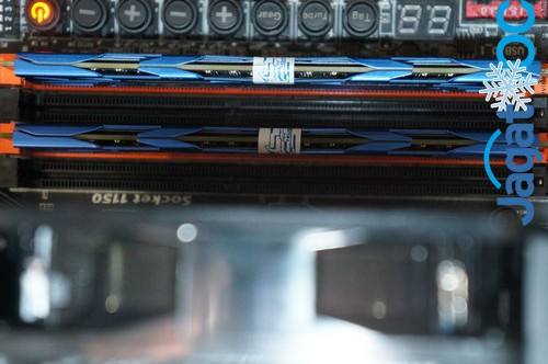 Overclocking Review: Team Zeus DDR3-1600 2x4GB Kit 1 TeamZEUS1600_10_SingleRank