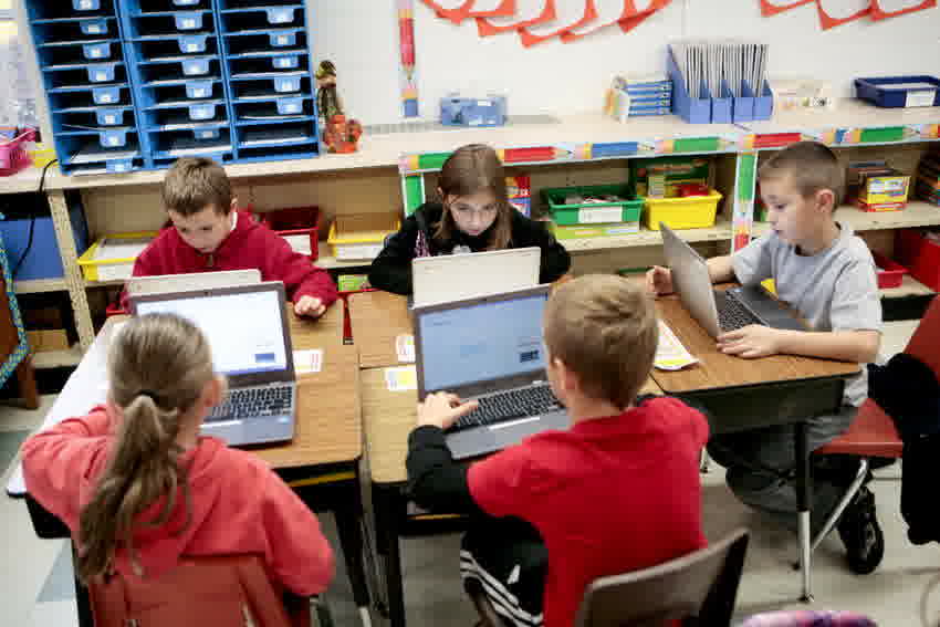 Dalam Waktu 3 Bulan, Chromebook Terjual 1 Juta Unit di Sekolah 21 chromebooks PRA 072414