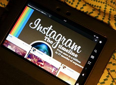 Instagram Hapus Fitur Multiple Account 13 11946 Instagram tablet on a bed