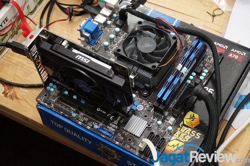 Hands-On Review Prosesor Athlon X4 760K: Quad Core Richland Murah Tanpa IGP! 6 DSC09705