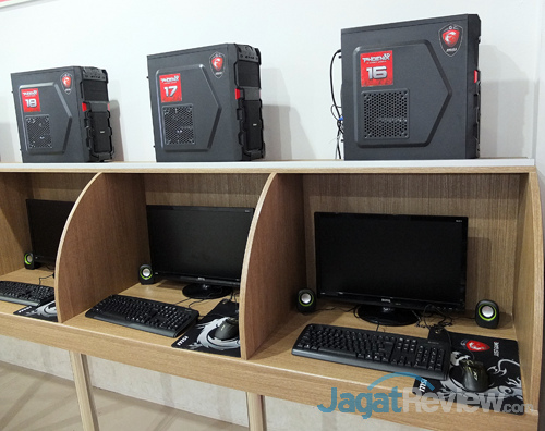 Phoenix E-Sport Arena Siap Bantu Kembangkan E-Sport di Indonesia 7 phoenix esport arena grand opening 08