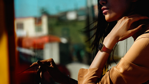 Apple Watch, Jam Tangan Pintar dengan Digital Crown 1 Apple Watch 6