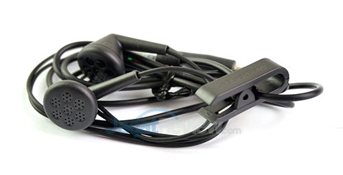 Review Blackberry Z3: Smartphone Blackberry 10 dengan Harga Murah 7 Earphone