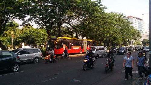 Review Blackberry Z3: Smartphone Blackberry 10 dengan Harga Murah 2 Blackberry Z3 - Hasil Kamera Utama Outdoor