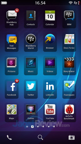 Review Blackberry Z3: Smartphone Blackberry 10 dengan Harga Murah 2 Blackberry Z3 - Homescreen