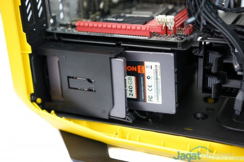 Hands-On Review Corsair Graphite 380T: Casing Gaming Mini-ITX Premium 5 Corsair Graphite 380T review 3