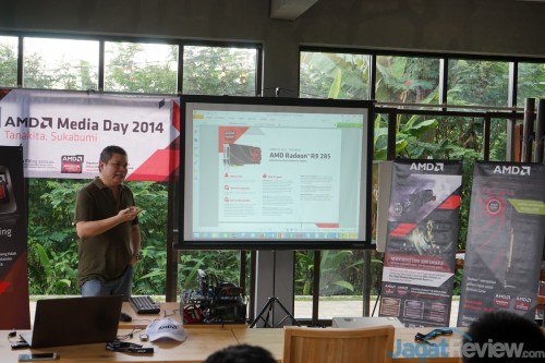 AMD Indonesia Resmikan VGA Card AMD Radeon R9 285  DSC04506