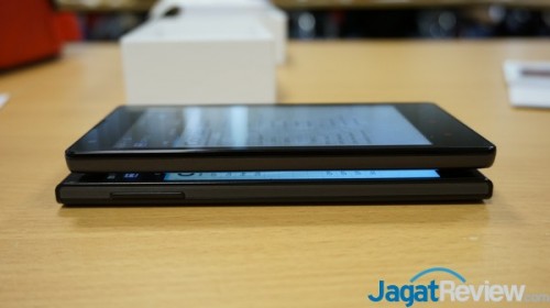 Unboxing Smartfren Andromax V3S: Smartphone Untuk Pencinta Selfie 10 _DSC2976