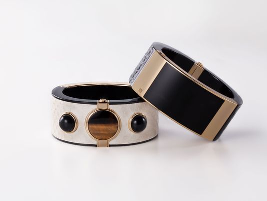 Intel Perkenalkan Gelang Pintar dengan Desain Menarik 1 MICA Smart Bracelet