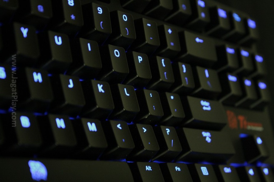 Review Thermaltake TteSports Poseidon ZX: Lugas, Ringkas, Terjangkau! 17 Thermaltake TteSports Poseidon ZX 27