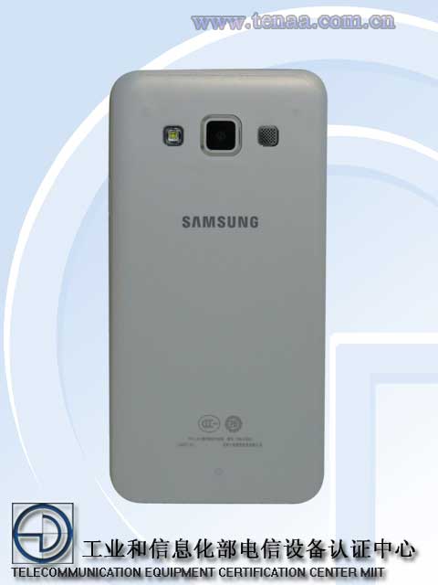 Penampakan Samsung Galaxy A3 Beredar di Dunia Maya 2 galaxy-a3-samsung-back