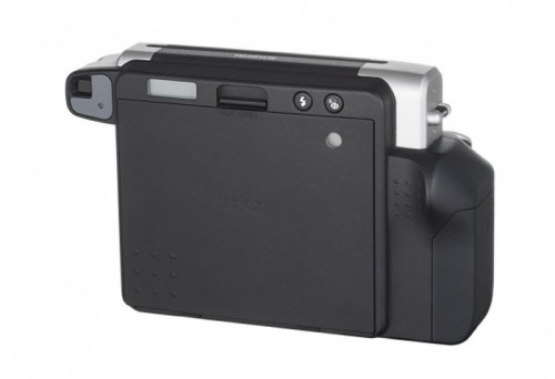 Fujifilm Luncurkan Instax Wide 300 Seharga $130 2 instant-camera-2