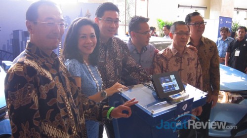 Blue Bird Rangkul Microsoft Hadirkan Interactive Taxi Entertainment 1 002
