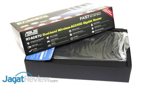 Preview Router Asus RT-AC87U: Gagah dengan 4 Antena Unik 3 Asus RT-AC87U - 02